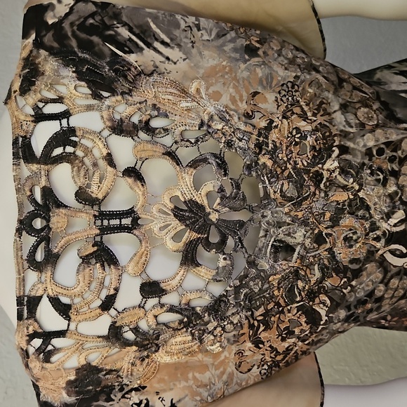 Vtg UNITY WORLD WEAR Beige and Black Ethnic Print Mesh Ruffle Tunic - Picture 7 of 10